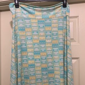 LuLaRoe 2XL Azure skirt NWOT cassette tapes